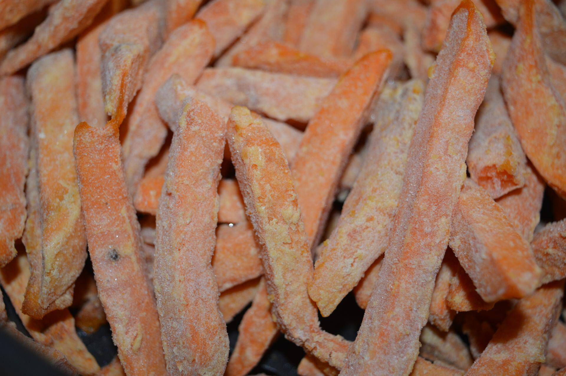 Suesskartoffelpommes gefroren