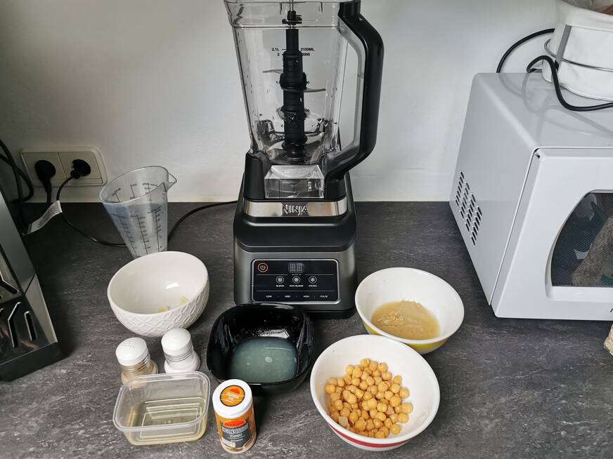 Ninja Mixer BN750 EU Hummus vorher
